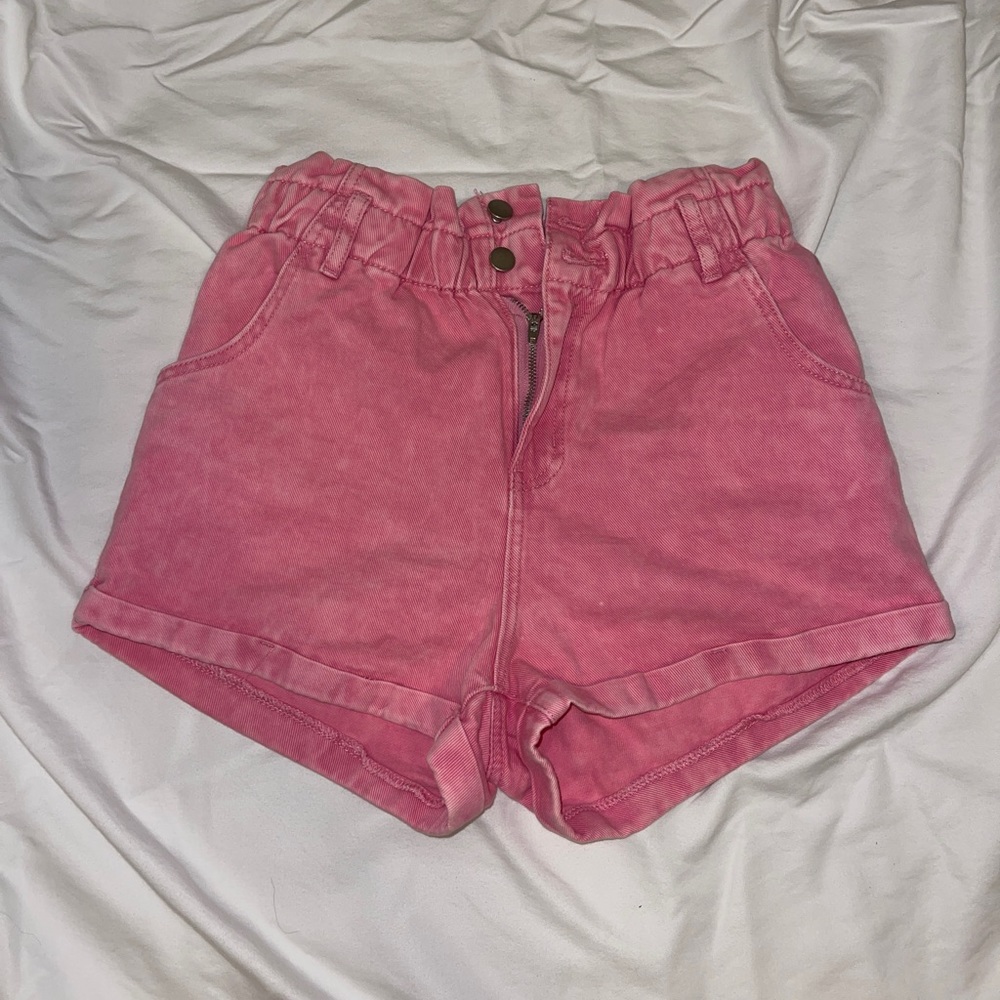 Boutique pink shorts size M
